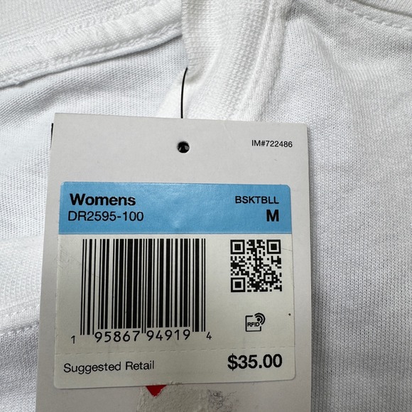 NWT Nike The Nike Tee Together We Fly Graphic T-Shirt Womens Size‎ M - Picture 5 of 5